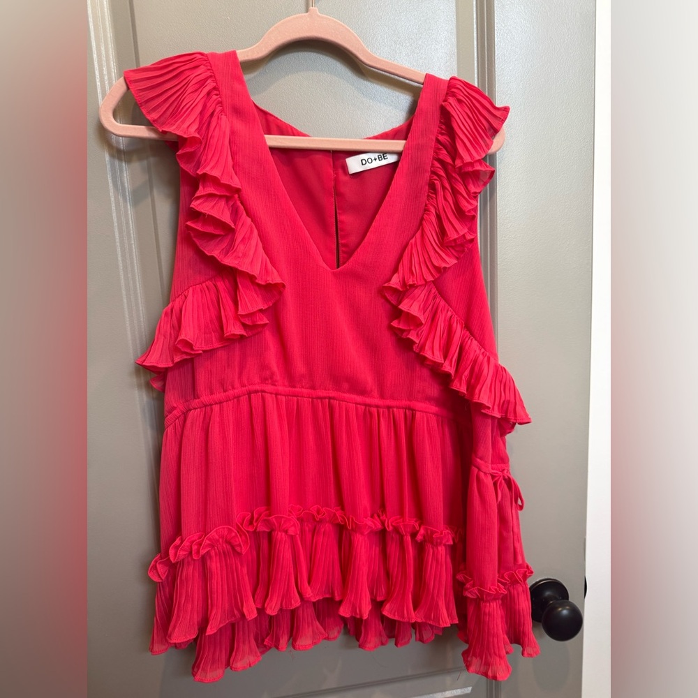 DO+BE Coral Ruffle Top